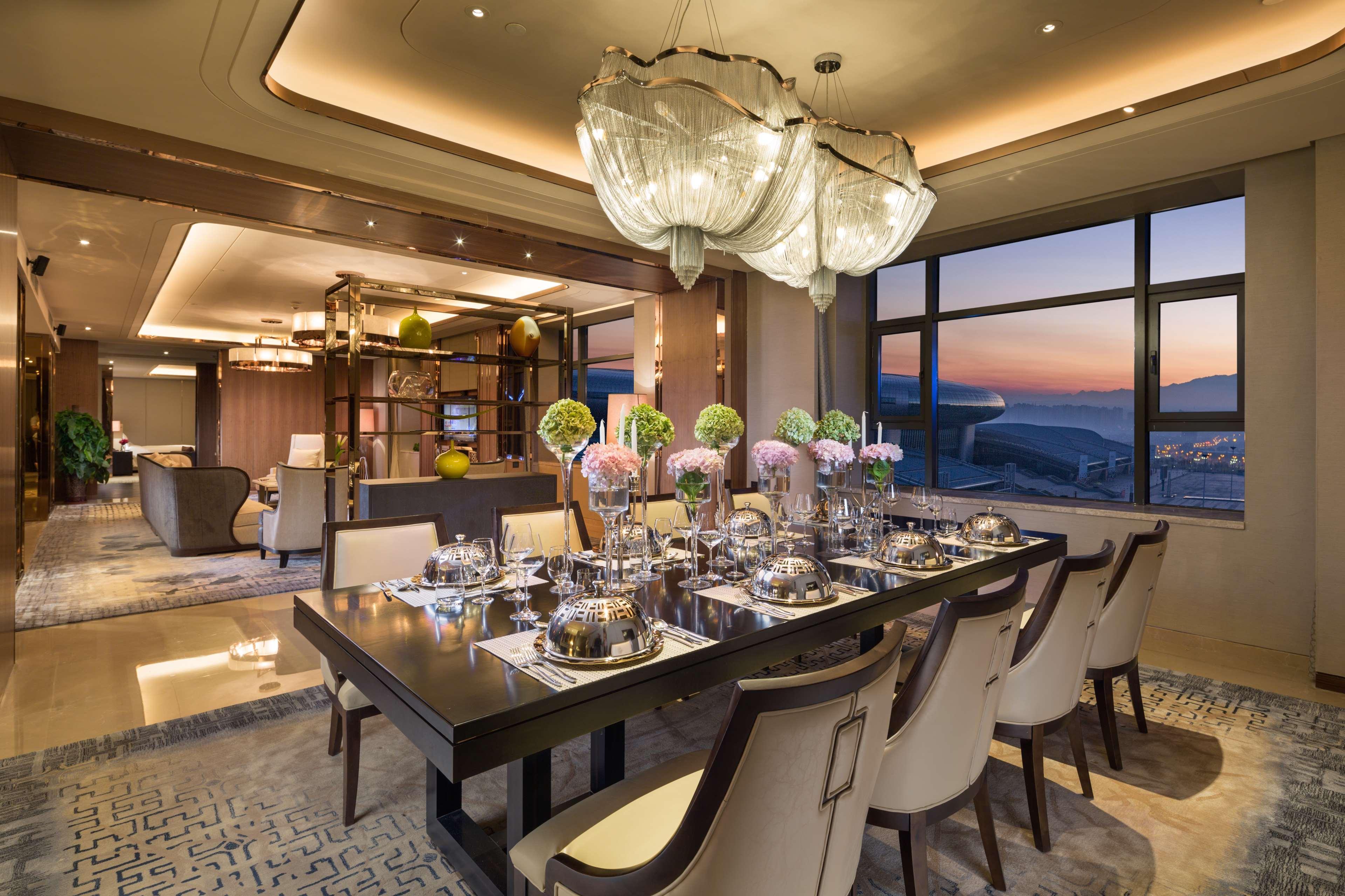 Hilton Urumqi Luaran gambar