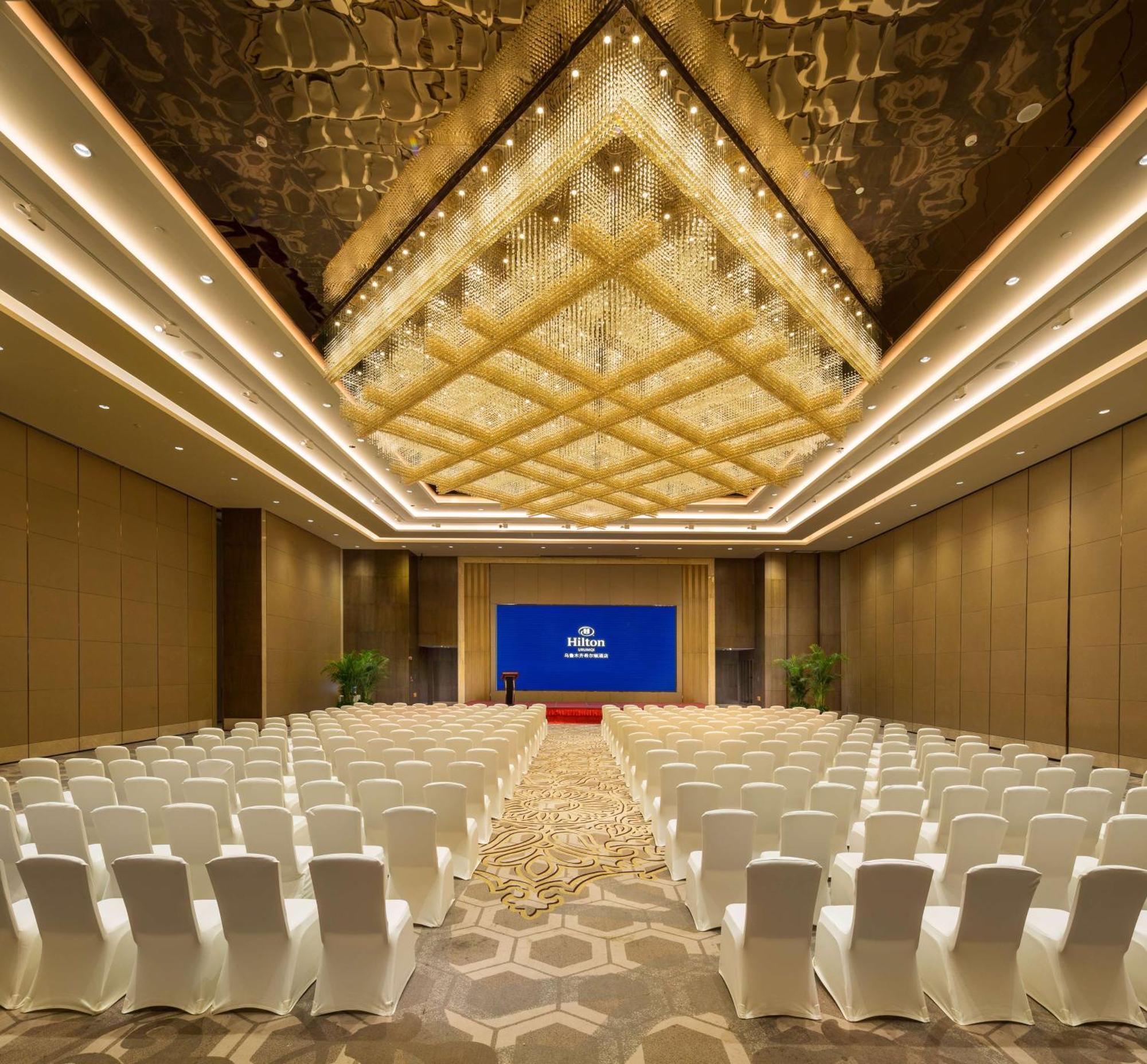 Hilton Urumqi Luaran gambar